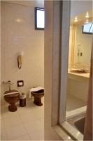 Nobile Suites Excelsior Asuncion的一间浴室
