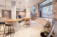B&B HOTEL Tarragona Centro Urbis的休息区