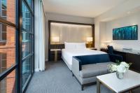 InterContinental - Washington D.C. - The Wharf by IHG客房内的一张或多张床位