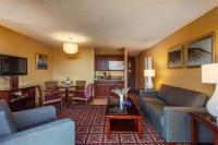 Hilo Hawaiian Hotel, Trademark Collection by Wyndham的休息区