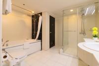 Bayview Park Hotel Manila的一间浴室
