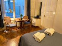 Canal Hideaway客房内的一张或多张床位