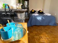 Canal Hideaway客房内的一张或多张床位