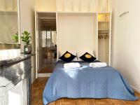 Canal Hideaway客房内的一张或多张床位