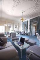 Best Western Moores Central Hotel的休息区