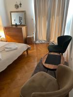 Leone apartments with free parking客房内的一张或多张床位
