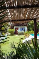 Kite Eco House Salinas del rey内部或周边的泳池