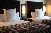 Miccosukee Casino &amp; Resort客房内的一张或多张床位