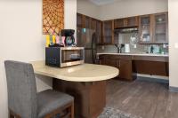 Staybridge Suites - Cedar Park - Austin N by IHG的厨房或小厨房