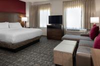 Staybridge Suites - Cedar Park - Austin N by IHG的电视和/或娱乐中心