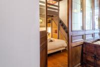 LES SUITES D&#39;ANNICIACA - Hyper centre avec vue sur le chateau客房内的一张或多张床位