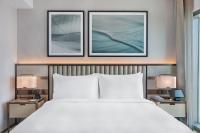 Address Creek Harbour客房内的一张或多张床位