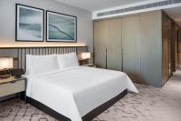 Address Creek Harbour客房内的一张或多张床位