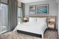 Address Creek Harbour客房内的一张或多张床位