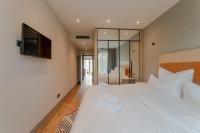 Fourty Three Luxury Serviced Apartments客房内的一张或多张床位