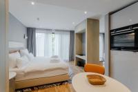 Fourty Three Luxury Serviced Apartments客房内的一张或多张床位