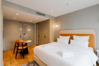Fourty Three Luxury Serviced Apartments客房内的一张或多张床位