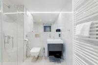 Fourty Three Luxury Serviced Apartments的一间浴室