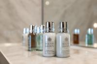 Fourty Three Luxury Serviced Apartments平面图