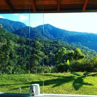 山林小屋周边自然景观