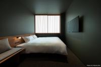 MIROKU 奈良酒店-共享酒店(MIROKU NARA by THE SHARE HOTELS) 客房内的一张或多张床位