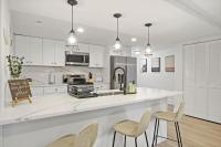 Roomy 1BR Apartment with Laundry - Aberdeen 1平面图