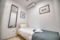 Modern and bright 2bedroom with terrace SARD1-1&#x5BA2;&#x623F;&#x5185;&#x7684;&#x4E00;&#x5F20;&#x6216;&#x591A;&#x5F20;&#x5E8A;&#x4F4D;