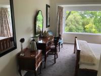 English Cherry Tree Manor的休息区