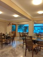 Hotel Raj Palace Udaipur的休息区