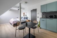 limehome Stuttgart Elsenhansstr的厨房或小厨房
