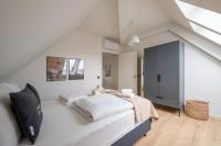 limehome Stuttgart Elsenhansstr客房内的一张或多张床位
