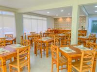 Pousada Aquino Mar餐厅或其他用餐的地方