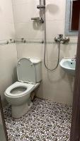 New hoover hostel的一间浴室