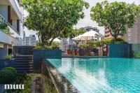 MUU Bangkok, Small Luxury Hotels of the World内部或周边的泳池