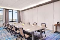 Hyatt Centric Downtown Denver商务区和/或会议室
