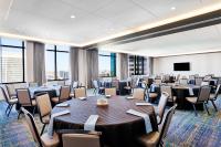 Hyatt Centric Downtown Denver餐厅或其他用餐的地方
