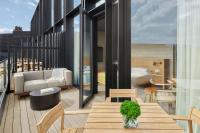The Reykjavik EDITION的休息区