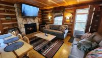 Rustic Cabin的休息区