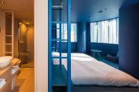 toggle hotel suidobashi TOKYO客房内的一张或多张床位