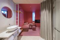 toggle hotel suidobashi TOKYO的电视和/或娱乐中心