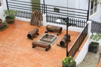NHỚ House IV的阳台或露台
