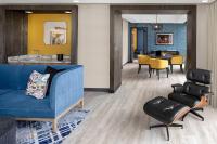 Hyatt Centric Beale Street Memphis的休息区