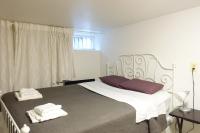 Best Room To Visit NYC-Subway Access客房内的一张或多张床位