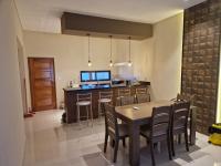 Ferienhaus in Paraguay, Encarnacion, 200 Meter vom Parana.的厨房或小厨房