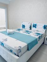 Apartament lux客房内的一张或多张床位