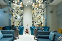 The Cumberland, London的休息区