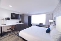 Treasure Bay Casino &amp; Hotel-Adults Age 21 and Above客房内的一张或多张床位