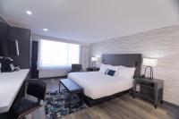 Treasure Bay Casino &amp; Hotel-Adults Age 21 and Above客房内的一张或多张床位