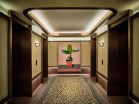 Oasis Aurum 181 Hotel的休息区