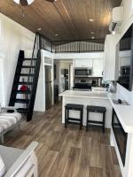 Gulf Shores RV Resort的厨房或小厨房